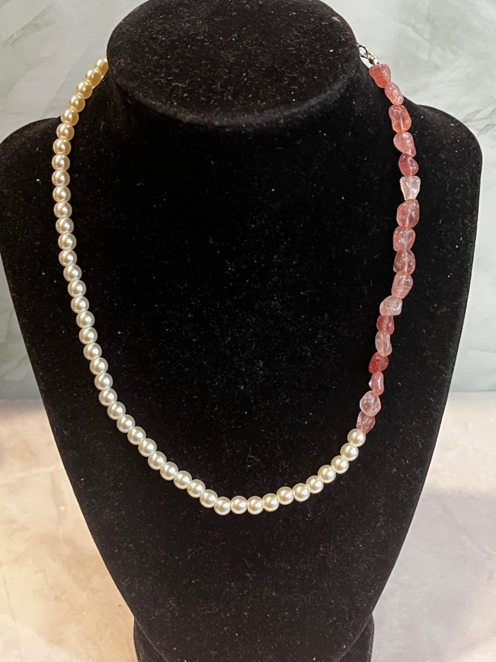 Strawberry Quartz & Faux Pearl Necklace 18" NWOT